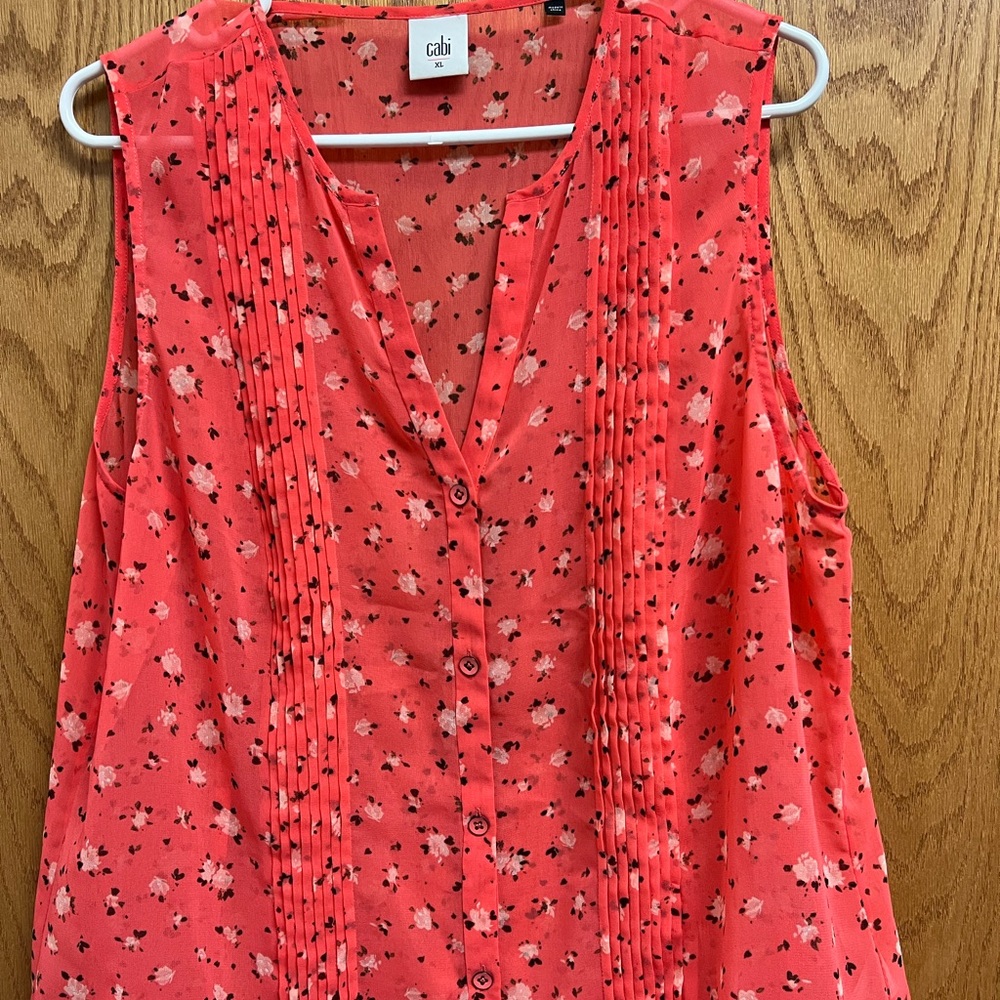 Cabi Pintuck Blouse Coral Floral, #5350